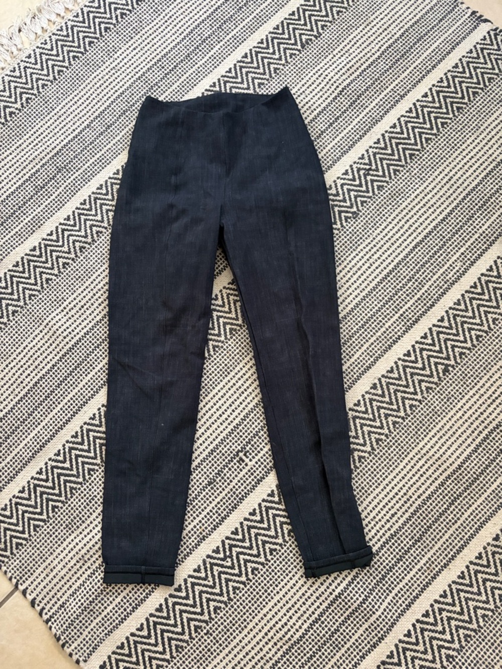 Lululemon High-Rise Black Slim Ankle Pants